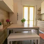 Apartmán Turati Family Balcone E Posto Auto *