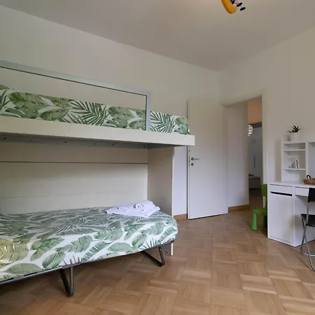 Apartment Turati Family Balcone E Posto Auto Lecco